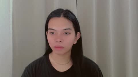 Snapshot of selena_fuckdoll chatting on December 2024 11:19:01 PM Selena online show from December 2024 11:19:01 PM