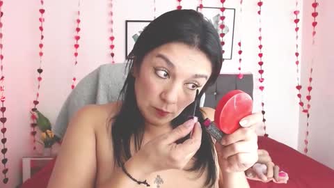 Selena online show from February 2025 04:22:01 PM