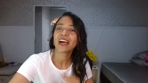 Selene online show from March 2026 04:02:02 PM