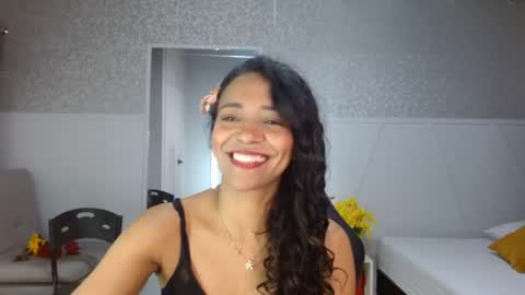 Snapshot of selene_bubble chatting on April 2026 02:29:01 PM Selene online show from April 2026 02:29:01 PM