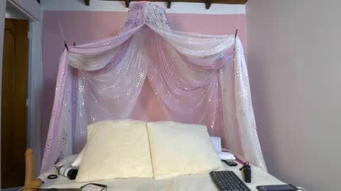 selene online show from May 2026 12:01:01 PM