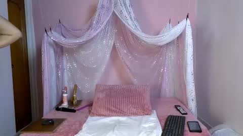 Snapshot of selene_moretti chatting on July 2026 12:01:02 PM selene online show from July 2026 12:01:02 PM