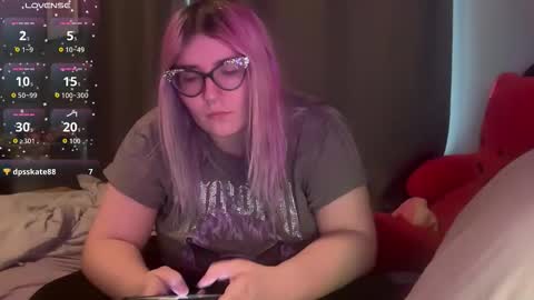 Snapshot of selenebaby chatting on February 2026 06:15:02 PM Selene online show from February 2026 06:15:02 PM