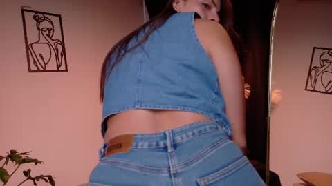 Selene Nova online show from June 2026 08:35:01 PM