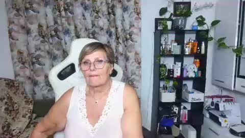 Snapshot of selenna57 chatting on December 2024 04:12:02 AM Selenna online show from December 2024 04:12:02 AM