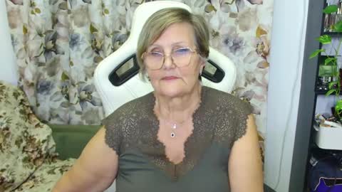 Snapshot of selenna57 chatting on January 2025 04:08:01 AM Selenna online show from January 2025 04:08:01 AM