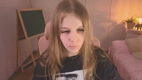 selens_hells_weet online show from May 2026 02:10:01 PM