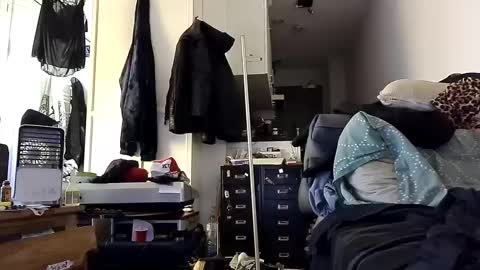 Snapshot of selfiepicdump chatting on December 2024 07:17:01 AM Julian Kinky Bi-guy online show from December 2024 07:17:01 AM