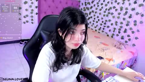 Selina online show from November 2025 04:10:02 AM