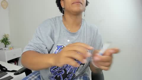 Snapshot of selket_ chatting on January 2025 11:00:02 AM Selket online show from January 2025 11:00:02 AM