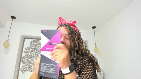 Snapshot of selket_ chatting on February 2025 10:47:02 AM Selket online show from February 2025 10:47:02 AM