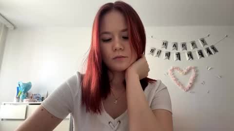 Snapshot of selmacalumag chatting on April 2026 10:52:02 AM Lily online show from April 2026 10:52:02 AM