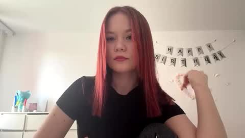 Snapshot of selmacalumag chatting on April 2026 09:04:01 AM Lily online show from April 2026 09:04:01 AM