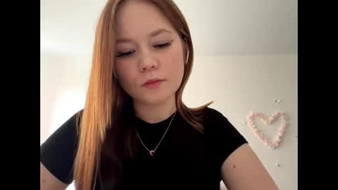 Snapshot of selmacalumag chatting on June 2026 06:52:02 AM Lily online show from June 2026 06:52:02 AM