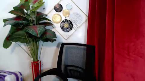 sensational_yeng online show from October 2025 02:40:02 PM