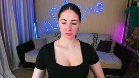 sensitiveheartt online show from October 2025 07:25:02 PM