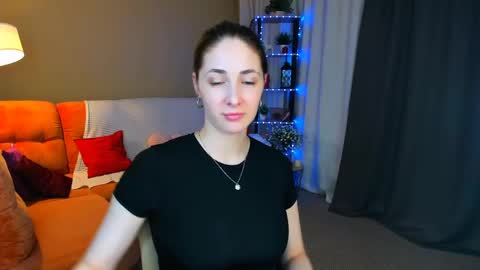 sensitiveheartt online show from May 2026 08:07:02 PM