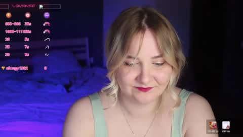 Snapshot of sensual_girrrl chatting on June 2026 11:42:01 PM Ilona online show from June 2026 11:42:01 PM