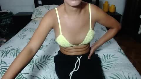 Snapshot of sensual_natalie chatting on January 2026 10:52:01 AM sensual_natalie online show from January 2026 10:52:01 AM