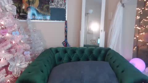 V online show from February 2025 12:09:01 AM