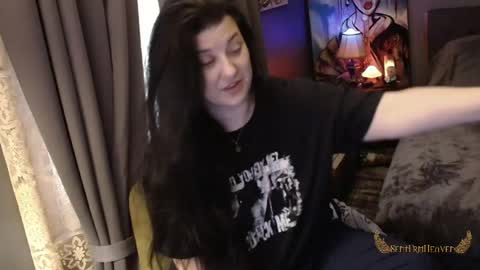 Snapshot of sentfrmheaven chatting on May 2026 12:43:01 PM Tara online show from May 2026 12:43:01 PM