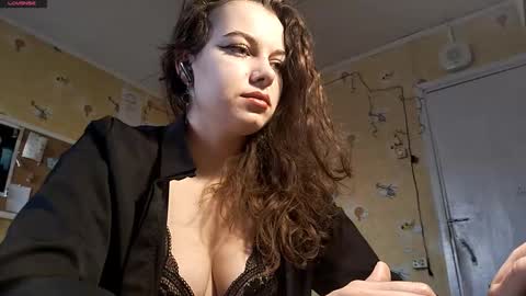 Snapshot of serafinayurick chatting on February 2026 10:33:01 AM May online show from February 2026 10:33:01 AM