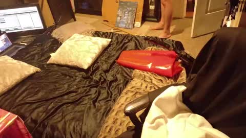 seraphyx33 online show from April 2026 06:28:02 AM