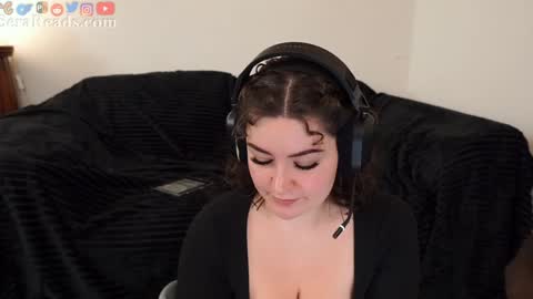 SeraReads online show from December 2025 06:18:01 AM