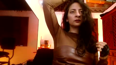 Snapshot of serena_xyz chatting on May 2026 03:07:02 PM Serena Xyz online show from May 2026 03:07:02 PM