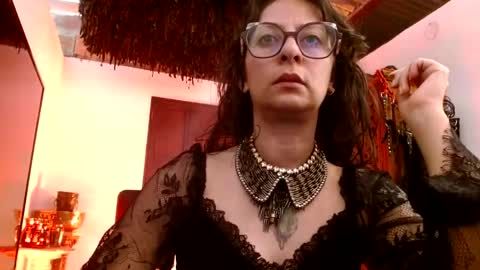 Snapshot of serena_xyz chatting on May 2026 04:35:02 PM Serena Xyz online show from May 2026 04:35:02 PM