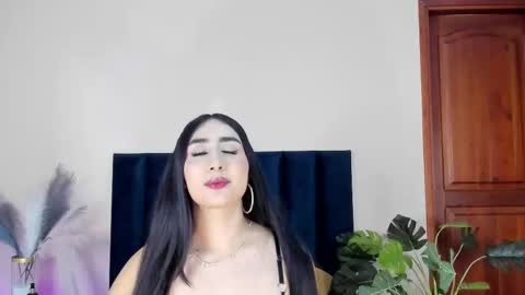 Snapshot of serenaaveline chatting on November 2025 11:38:02 PM serenaaveline online show from November 2025 11:38:02 PM