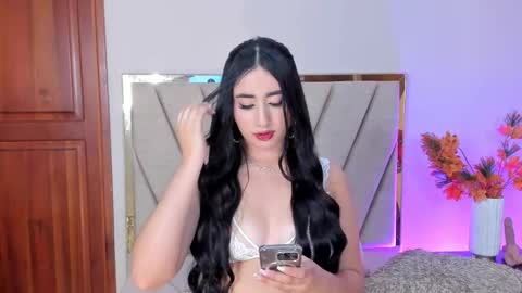 Snapshot of serenaaveline chatting on November 2025 09:47:01 PM serenaaveline online show from November 2025 09:47:01 PM