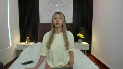 Serene online show from January 2025 12:19:02 PM