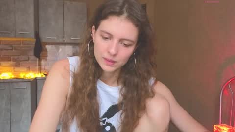 Snapshot of sereta_fin chatting on October 2025 10:28:02 AM Hey Guys and Girls non-binary personalities Im Sereta online show from October 2025 10:28:02 AM