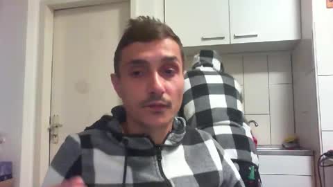 Snapshot of serhio27 chatting on September 2025 06:01:02 PM meta23meta online show from September 2025 06:01:02 PM