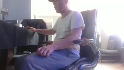 hetero serio discreto online show from January 2025 06:08:02 PM