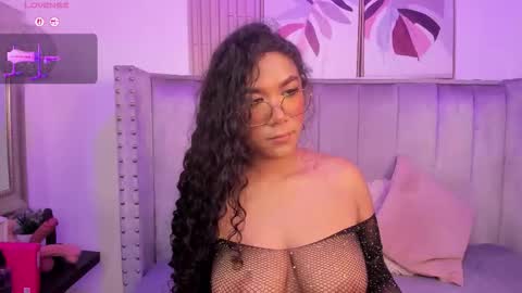 Danna  online show from February 2026 03:40:02 AM