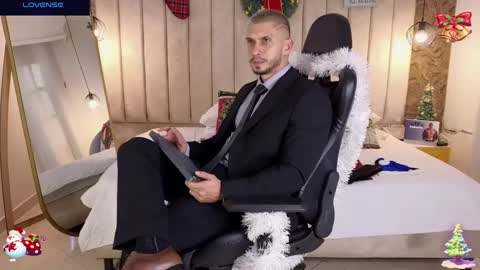 Snapshot of seth_vega_ chatting on December 2024 08:25:02 PM HEY IM SETH online show from December 2024 08:25:02 PM