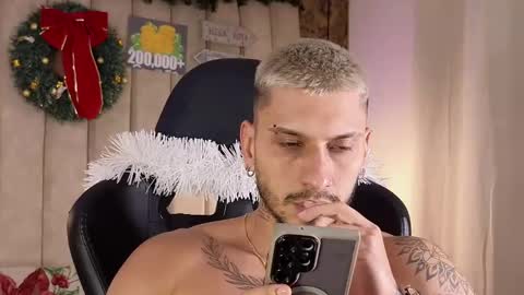 Snapshot of seth_vega_ chatting on December 2024 09:54:01 PM HEY IM SETH online show from December 2024 09:54:01 PM