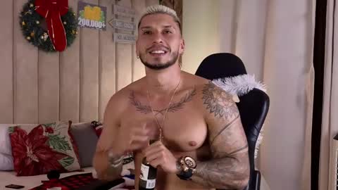 Snapshot of seth_vega_ chatting on December 2024 09:06:02 PM HEY IM SETH online show from December 2024 09:06:02 PM