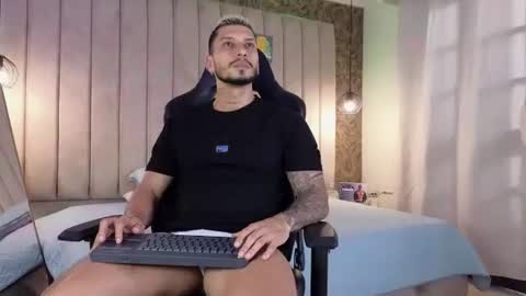 Snapshot of seth_vega_ chatting on January 2025 09:31:01 PM HEY IM SETH online show from January 2025 09:31:01 PM