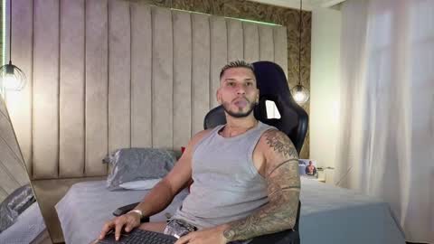 Snapshot of seth_vega_ chatting on January 2025 08:48:01 PM HEY IM SETH online show from January 2025 08:48:01 PM