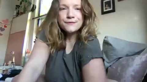 seturselfonfyre online show from February 2026 07:54:02 PM