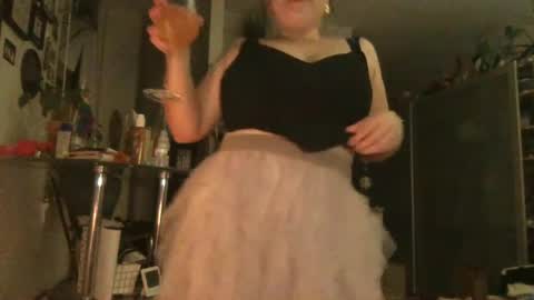 seturselfonfyre online show from July 2026 04:17:02 AM