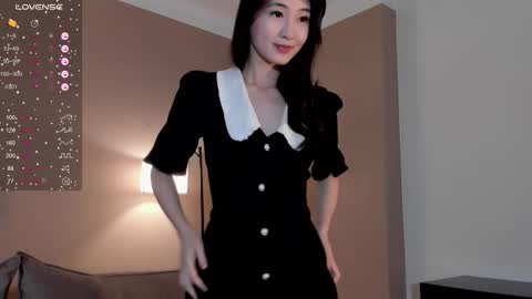 Snapshot of seulbi chatting on November 2025 03:52:02 PM Sana online show from November 2025 03:52:02 PM