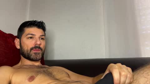 Lucenzo  online show from November 2025 09:03:01 AM