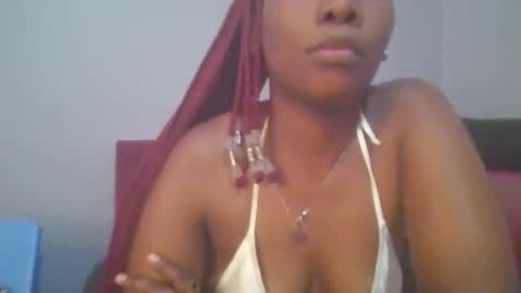 Snapshot of sexie_curvie chatting on March 2025 10:28:02 AM Maggie online show from March 2025 10:28:02 AM
