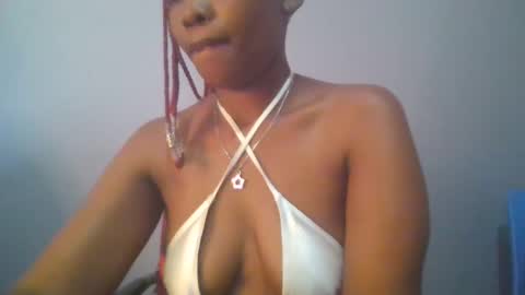 Snapshot of sexie_curvie chatting on March 2025 07:34:02 AM Maggie online show from March 2025 07:34:02 AM