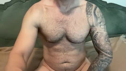 Snapshot of sexologistbull chatting on May 2026 04:01:01 PM SexologistBull online show from May 2026 04:01:01 PM