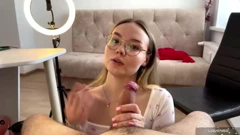 Snapshot of sexstar_l1fstyl3 chatting on February 2025 07:23:01 AM Diana online show from February 2025 07:23:01 AM